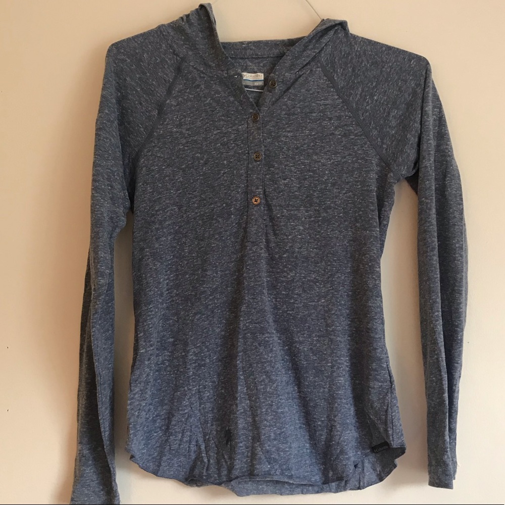 Columbia hooded shirt